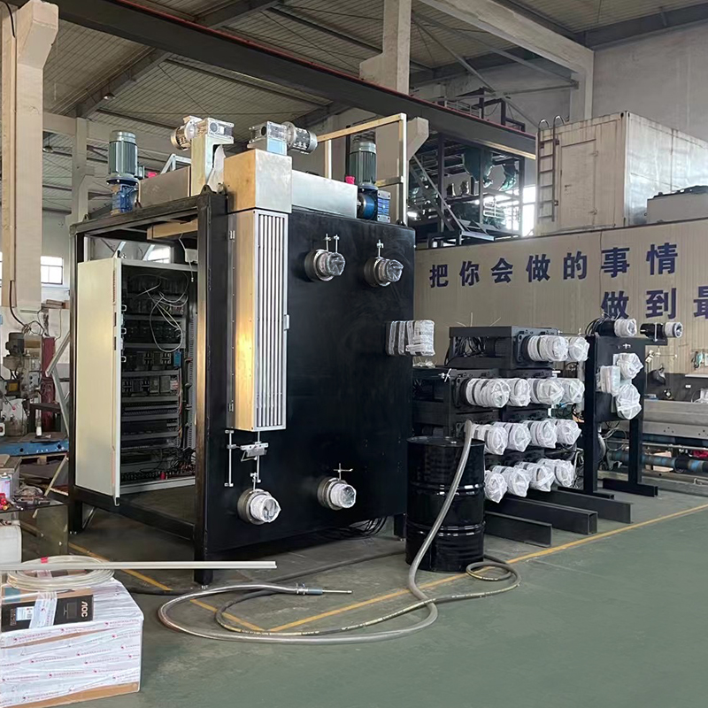 Narysuj i zakręć pilotażową maszyną przędzalniczą BCF